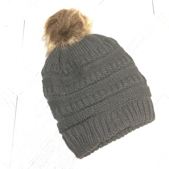 NEW! Knit Pom Pom Beanie Fur Lined In Black - Picture 2 of 6